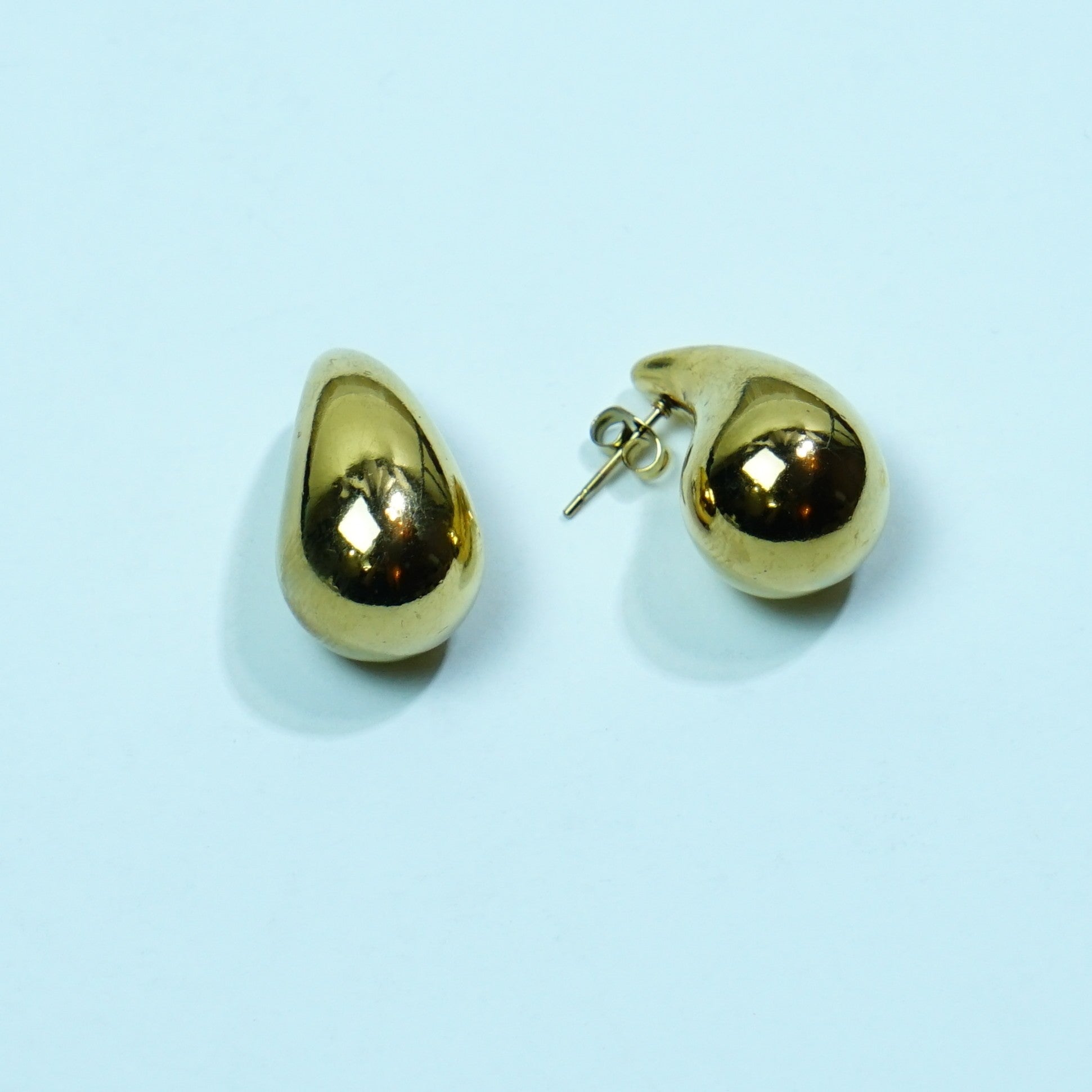 The Gilded Teardrop Studs - Sohu Lifestyle