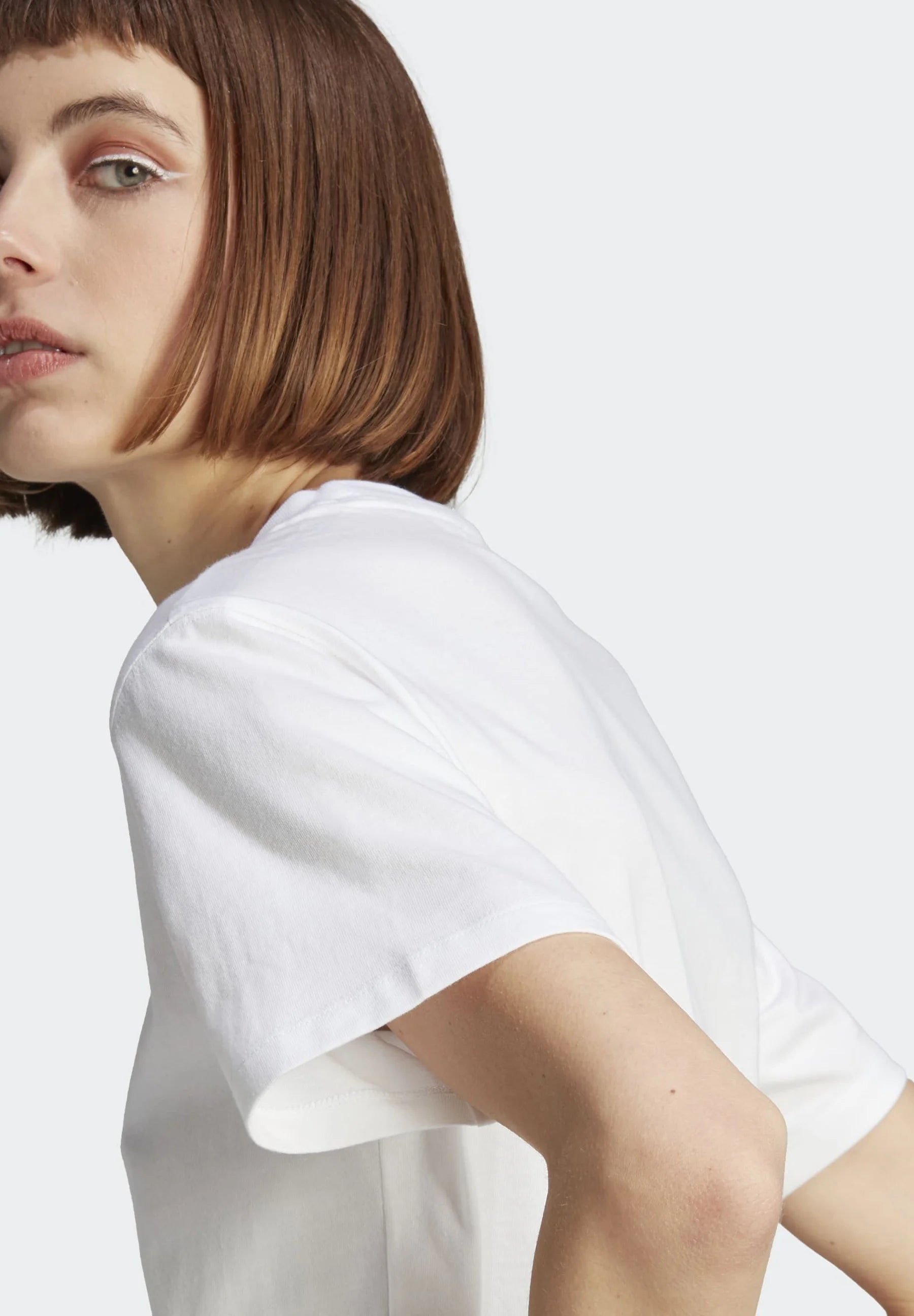 White Trefoil T-Shirt - Sohu Lifestyle