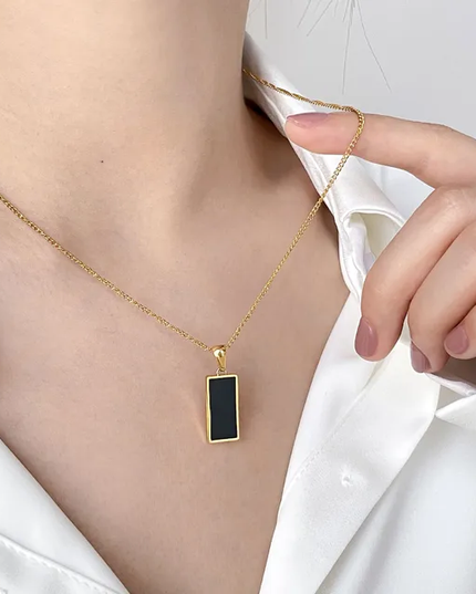 Gold Rectangle Pendent - Sohu Lifestyle