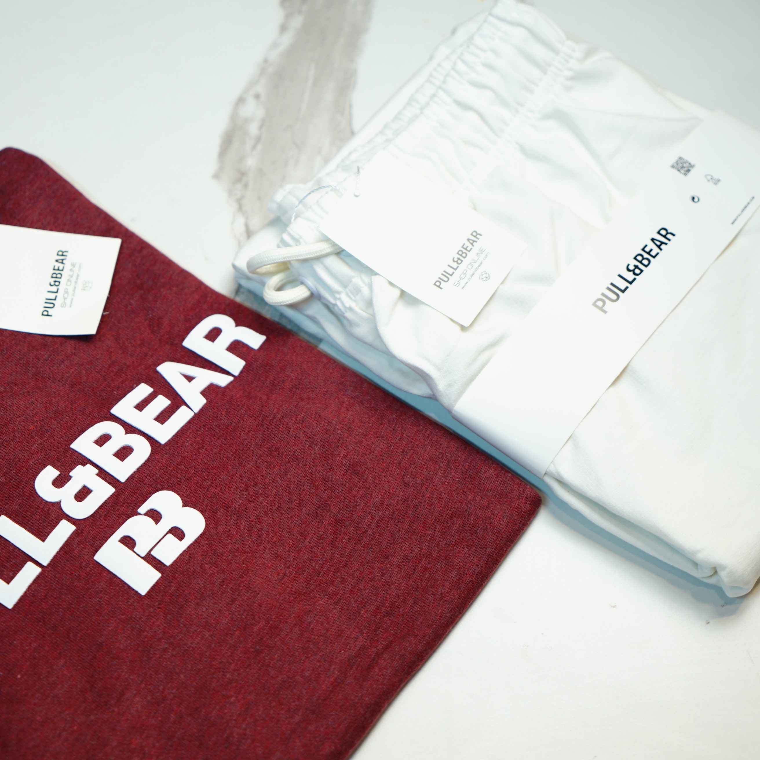 The Flare Kit For Men (Red + White) - Sohu Lifestyle
