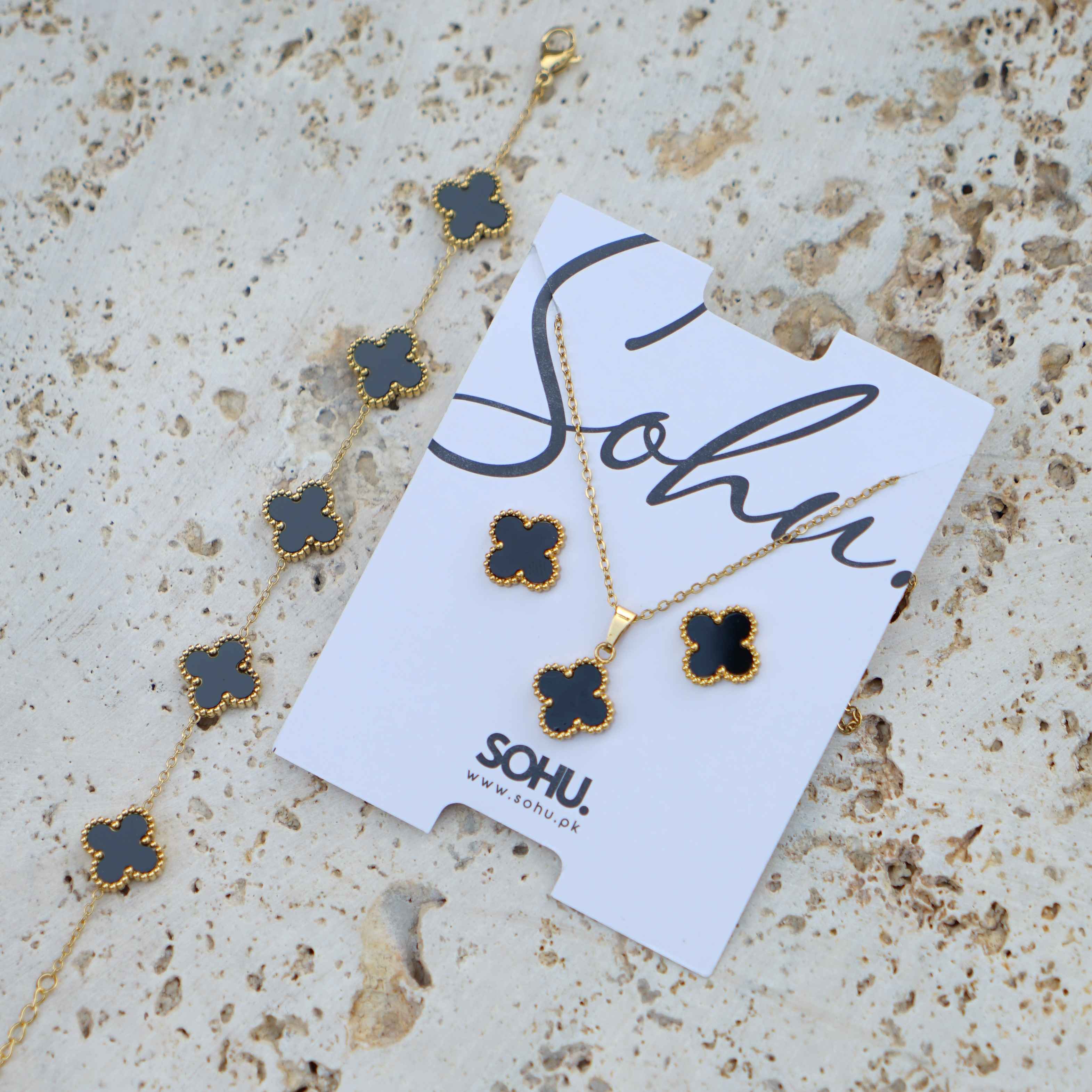 Black Clover Jewellery Set - Sohu Lifestyle