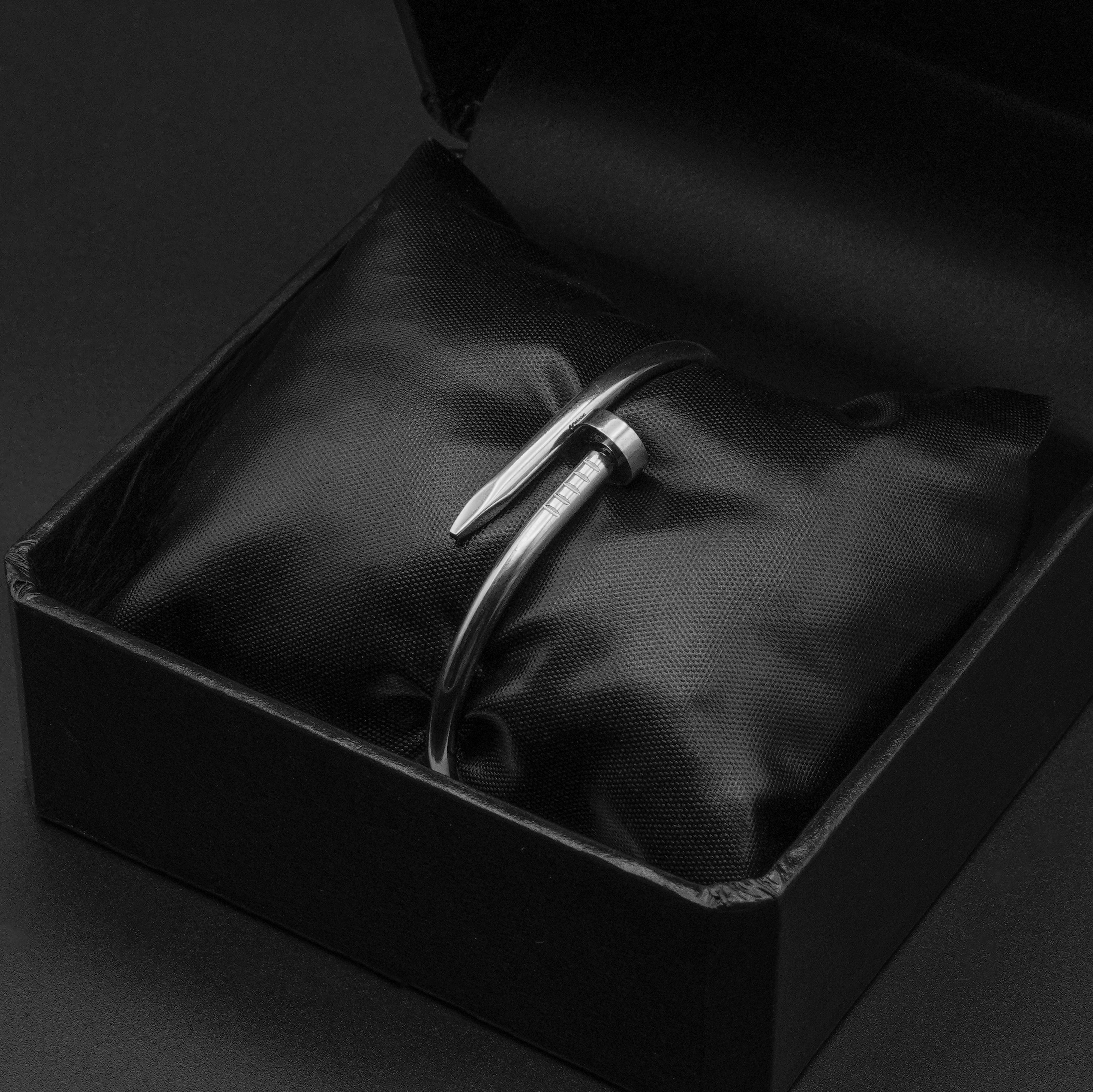 Nail Armlet Bracelet - Sohu Lifestyle