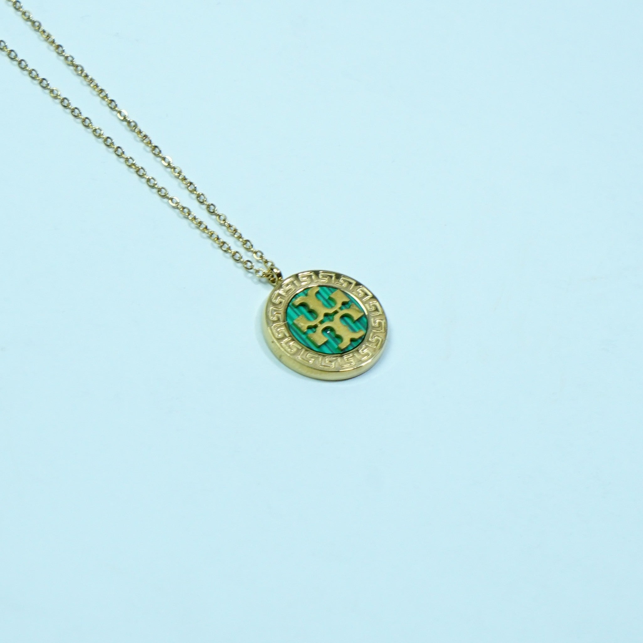 The Malachite Monogram Medallion - Sohu Lifestyle