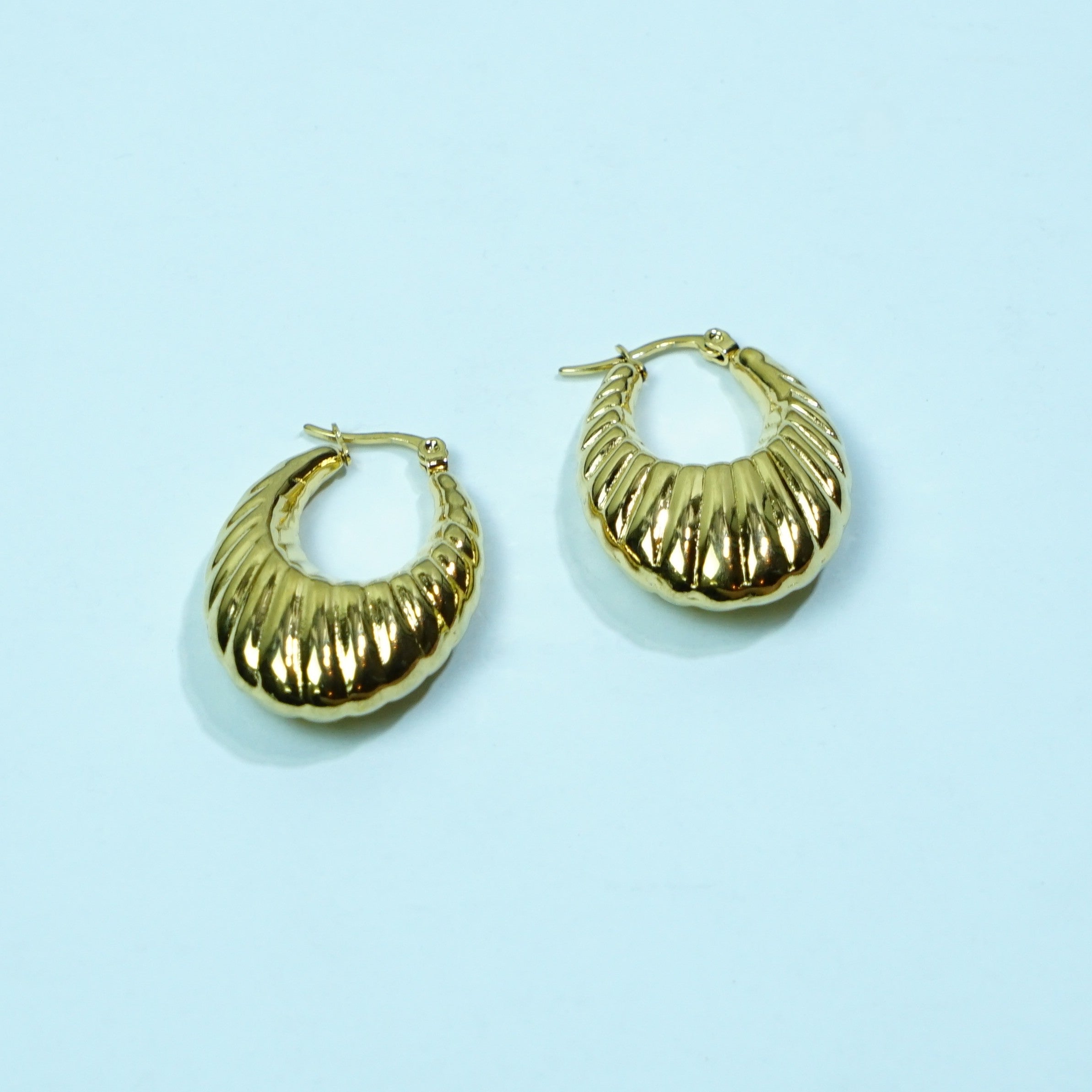 The Gilded Croissant Hoops - Sohu Lifestyle