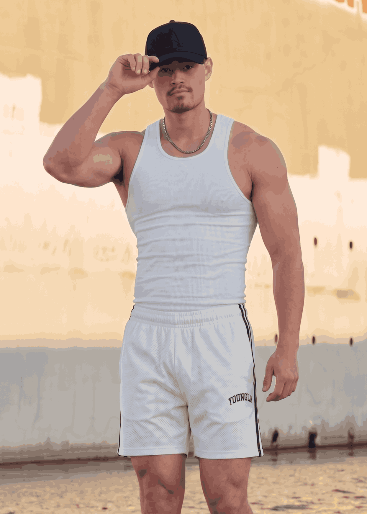 YOUNGLA Flagship Interlock Shorts (White) - Sohu Lifestyle