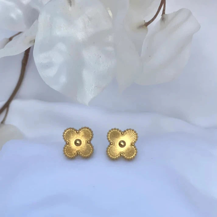 Valencia Clover Bracelet and Studs - Sohu Lifestyle