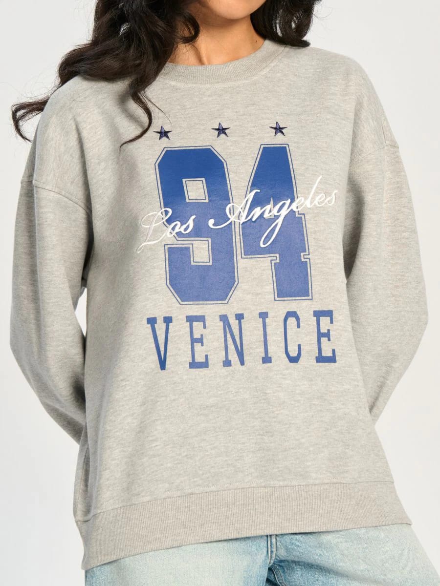 Sinsay 84 Venice Oversized Sweatshirt - Sohu Lifestyle