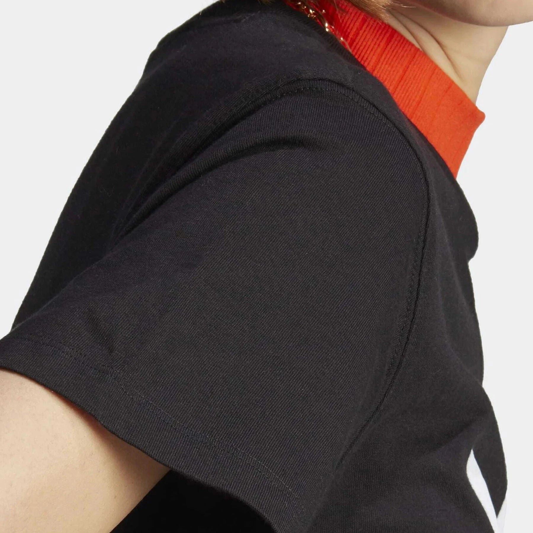 Black Trefoil T-Shirt - Sohu Lifestyle