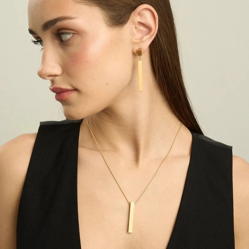 <h2>Silver OR Golden Pendant</h2>